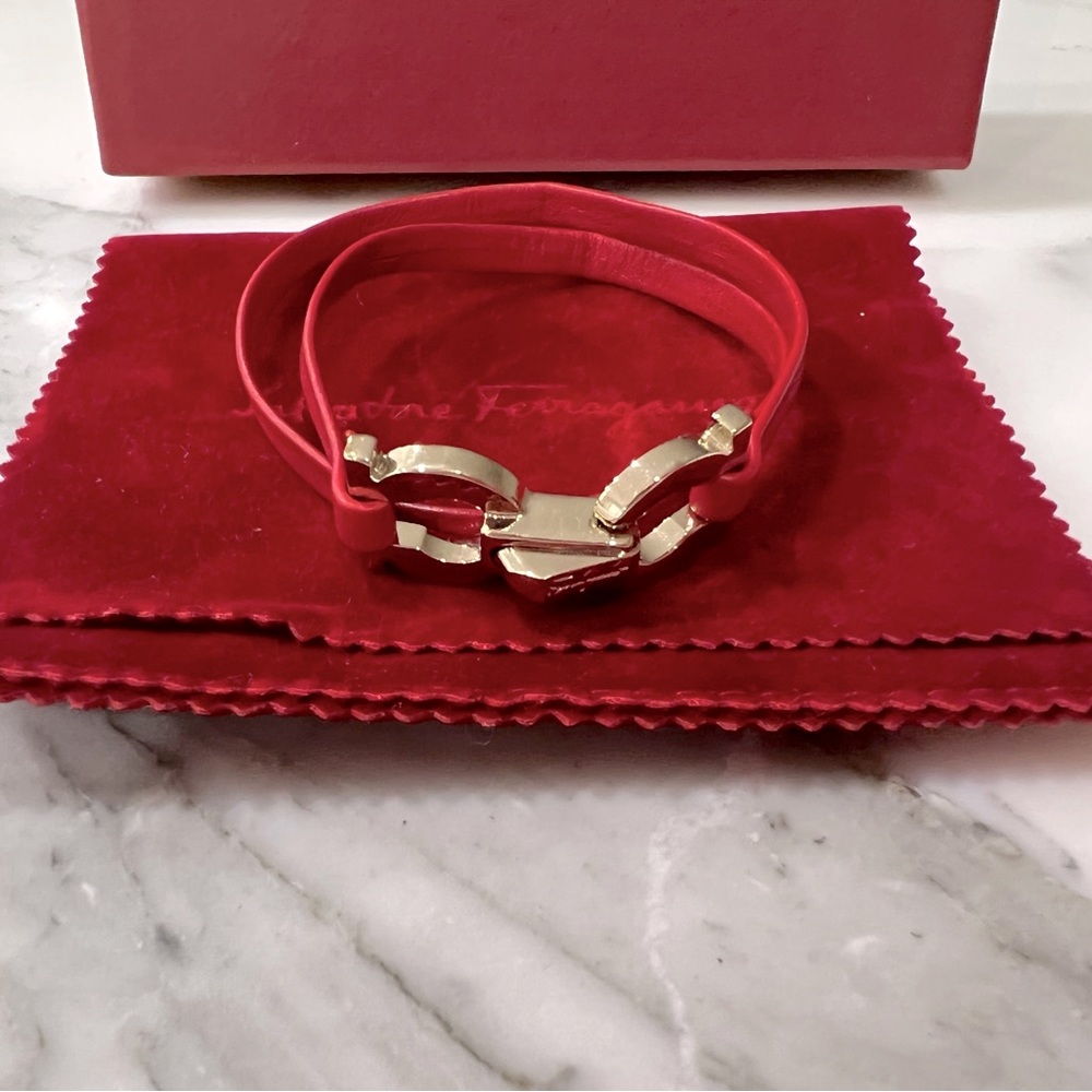 Barely used red Salvatore Ferragamo GANCINI LEATHER BRACELET